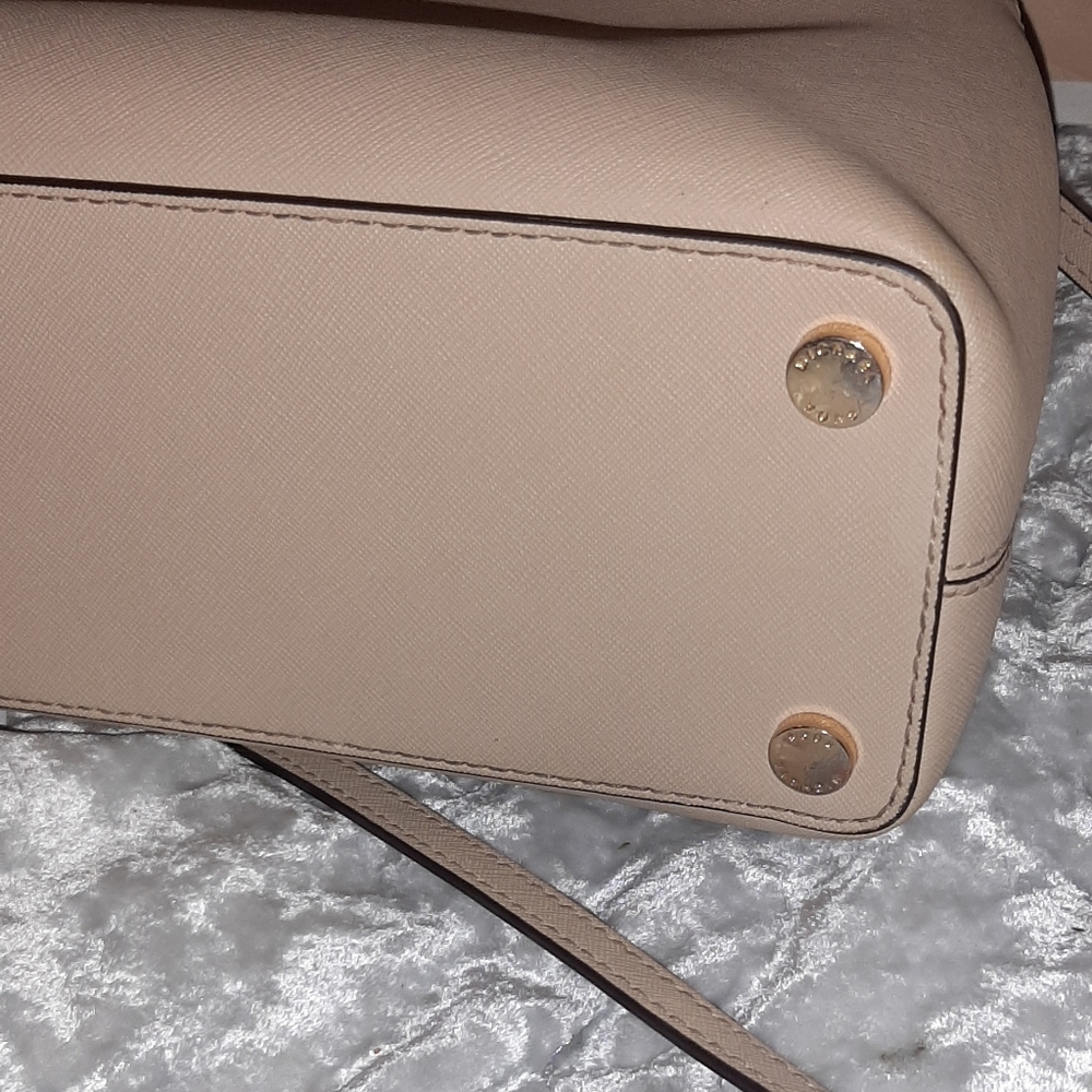 MICHAEL KORS HAILEE SAFFIANO SMALL LEATHER SATCHEL - Picture 4 of 16